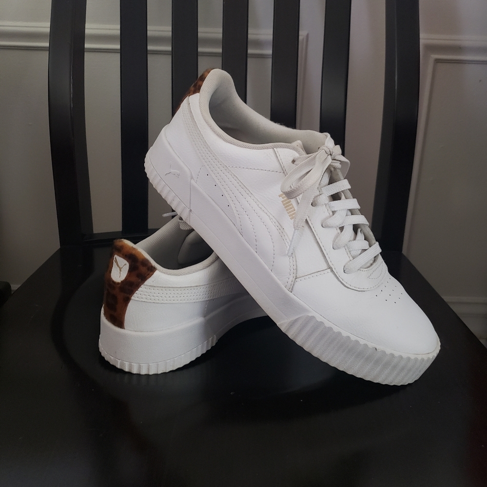 PUMA Women's Carina Court Sneaker size 11